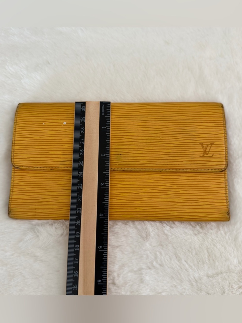 Louis Vuitton Yellow Epi  Wallet Clutch - Picture 11 of 13